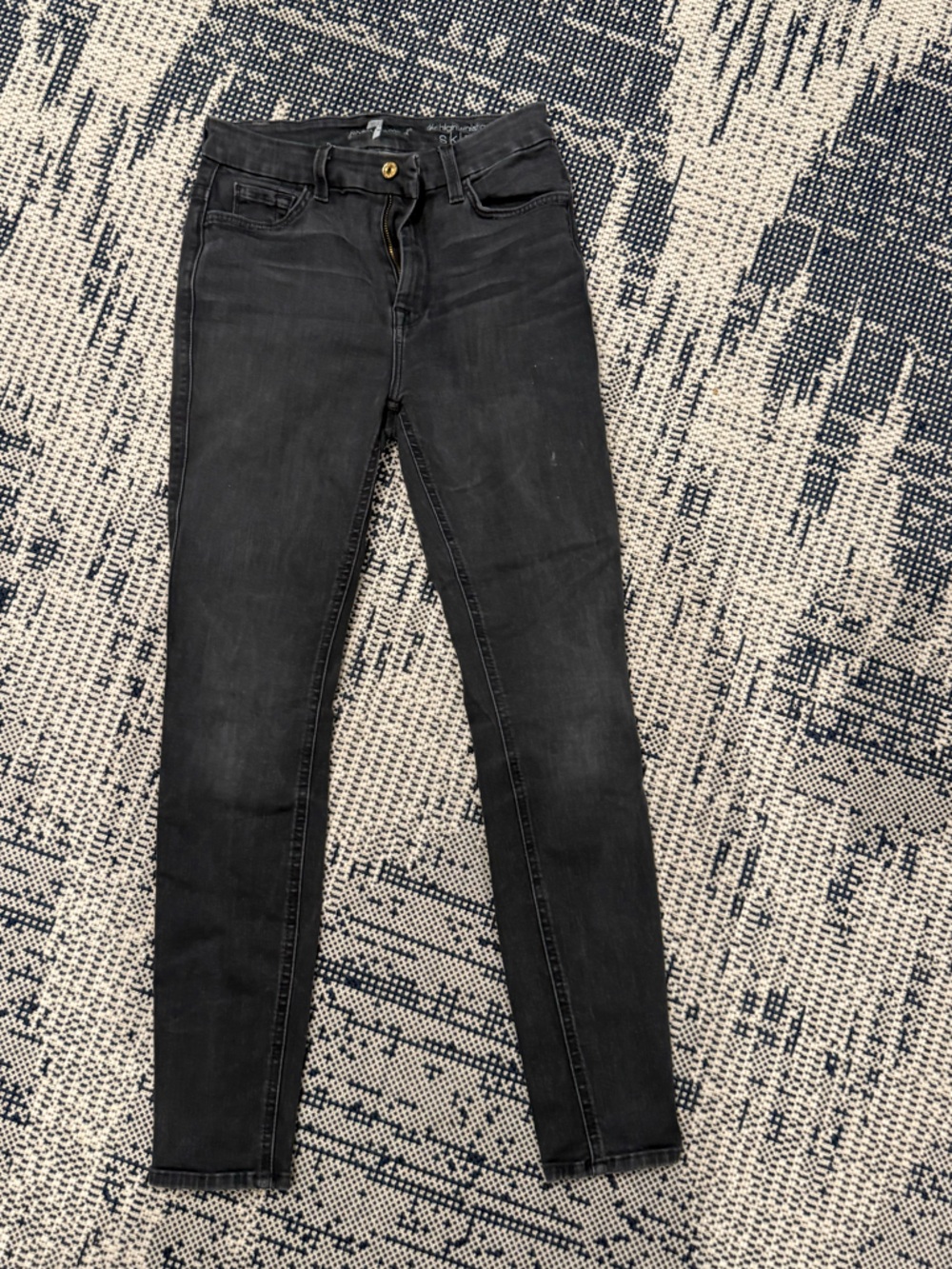 7 For All Mankind Women’s Skinny Jeans — Black